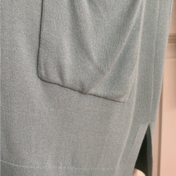 LOFT open cardigan in lightweight fabric. Blue/turquoise shade Size-Small - Picture 4 of 5